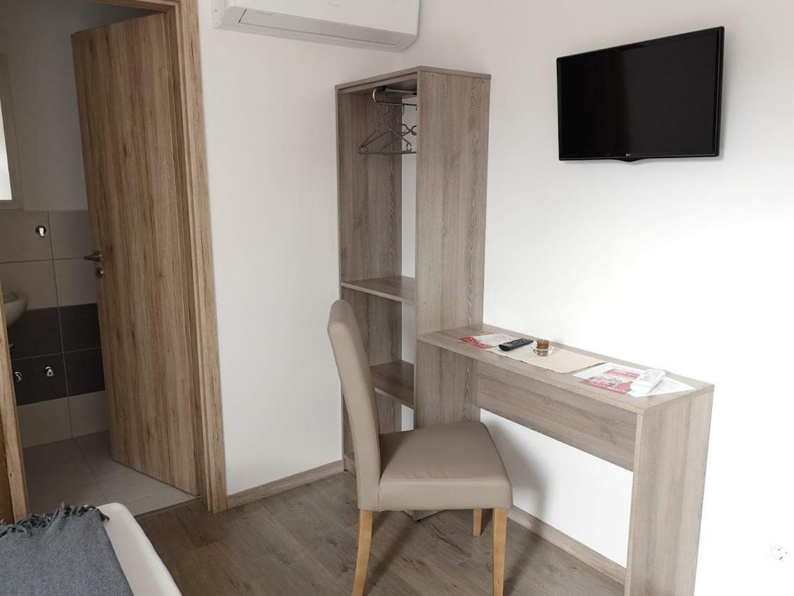 Roze Vendeghaz Ξενοδοχείο Villány Εξωτερικό φωτογραφία