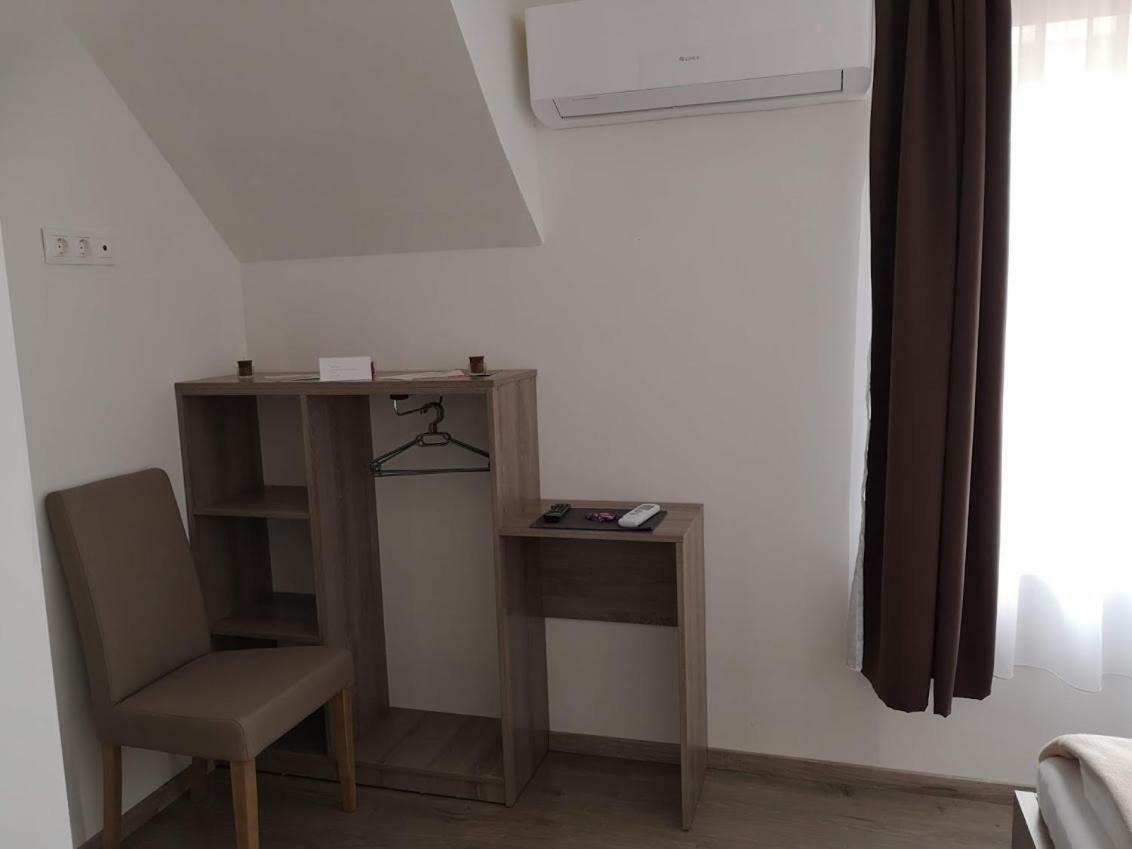 Roze Vendeghaz Ξενοδοχείο Villány Εξωτερικό φωτογραφία